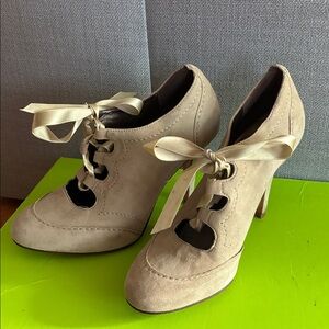 Talbots suede leather heels, 6.5 Sooo pretty!